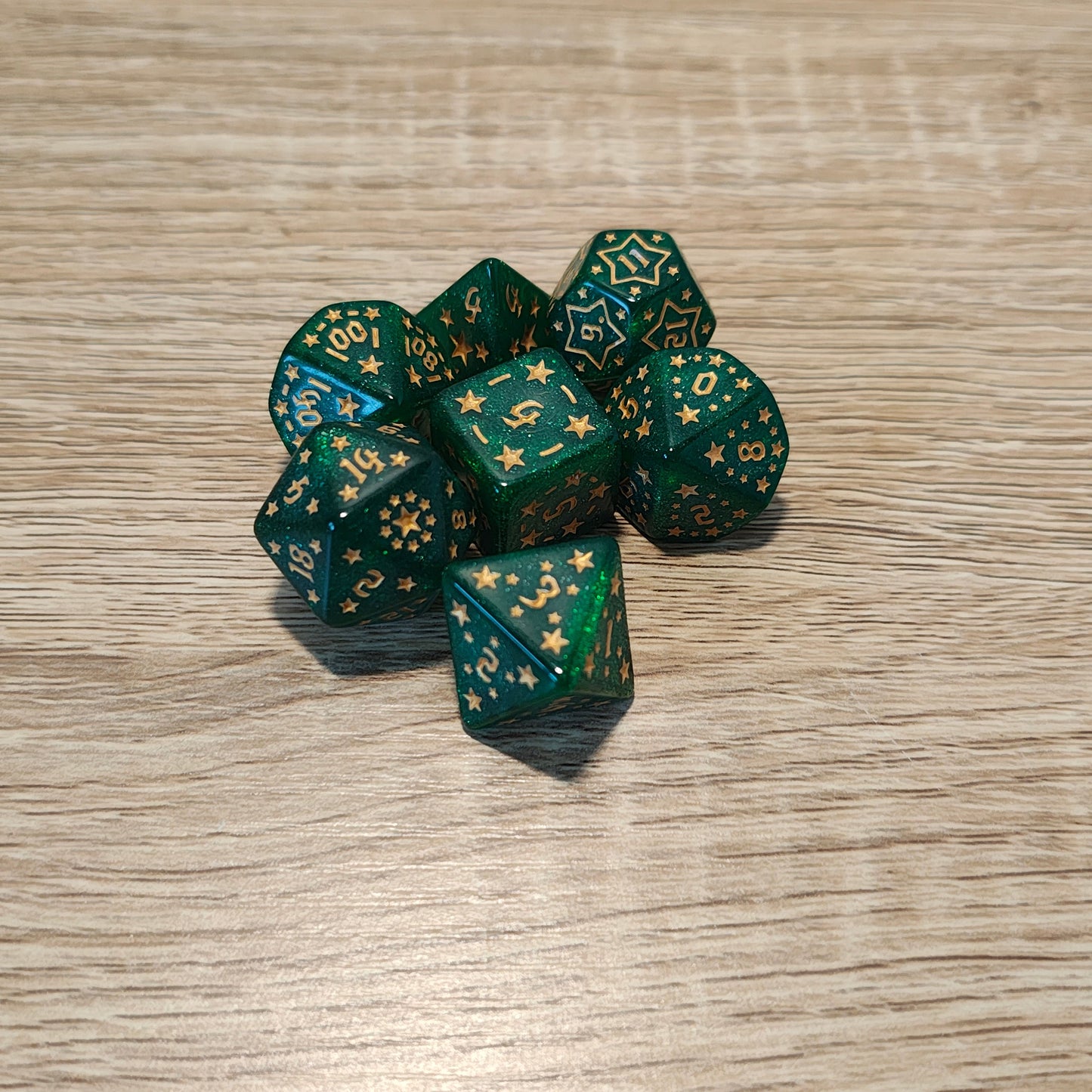Dice set Green and Gold.