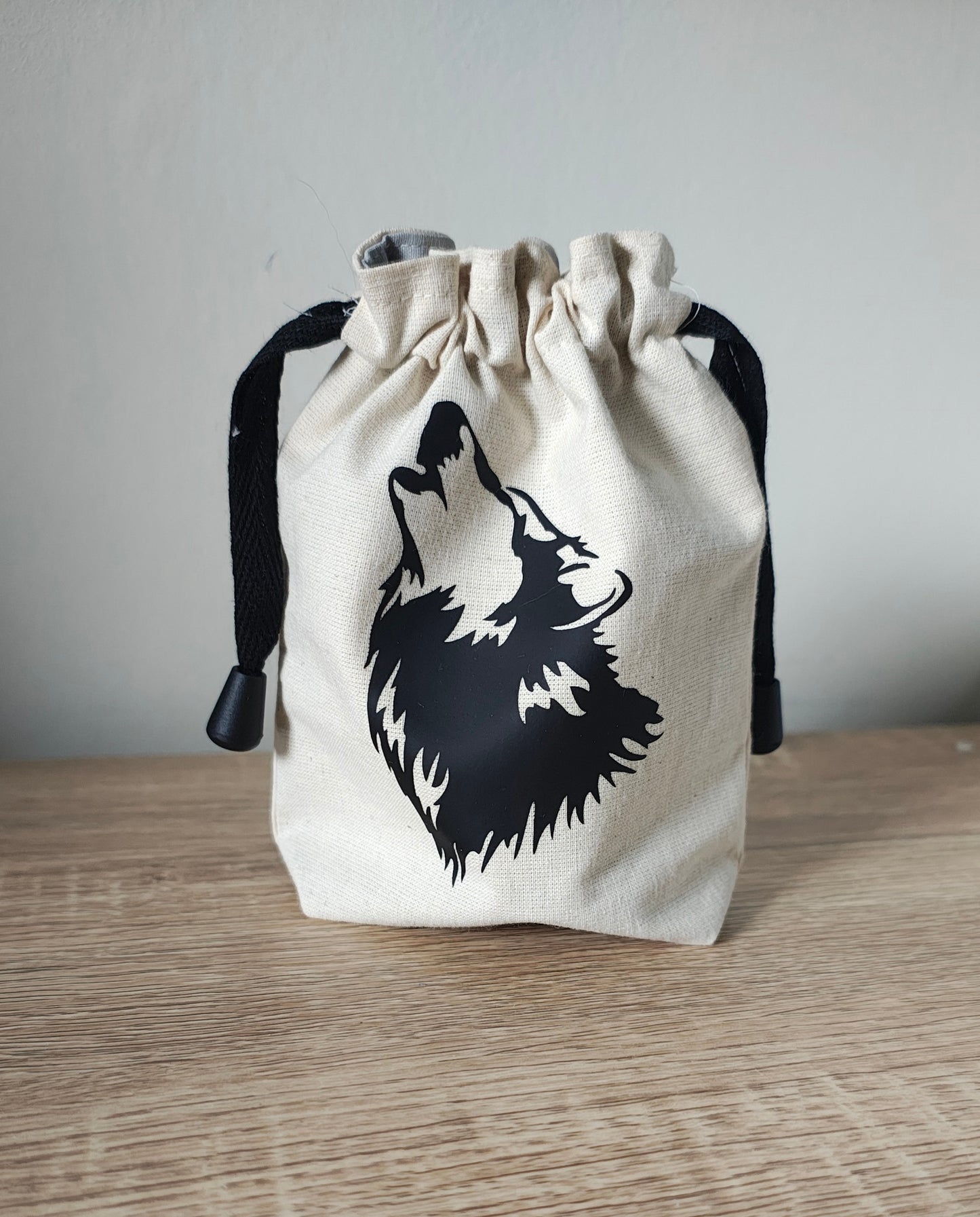 Wolf Dice Bag, Gaming Dice Pouch drawstring.