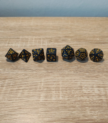 Dice set Black and gold.