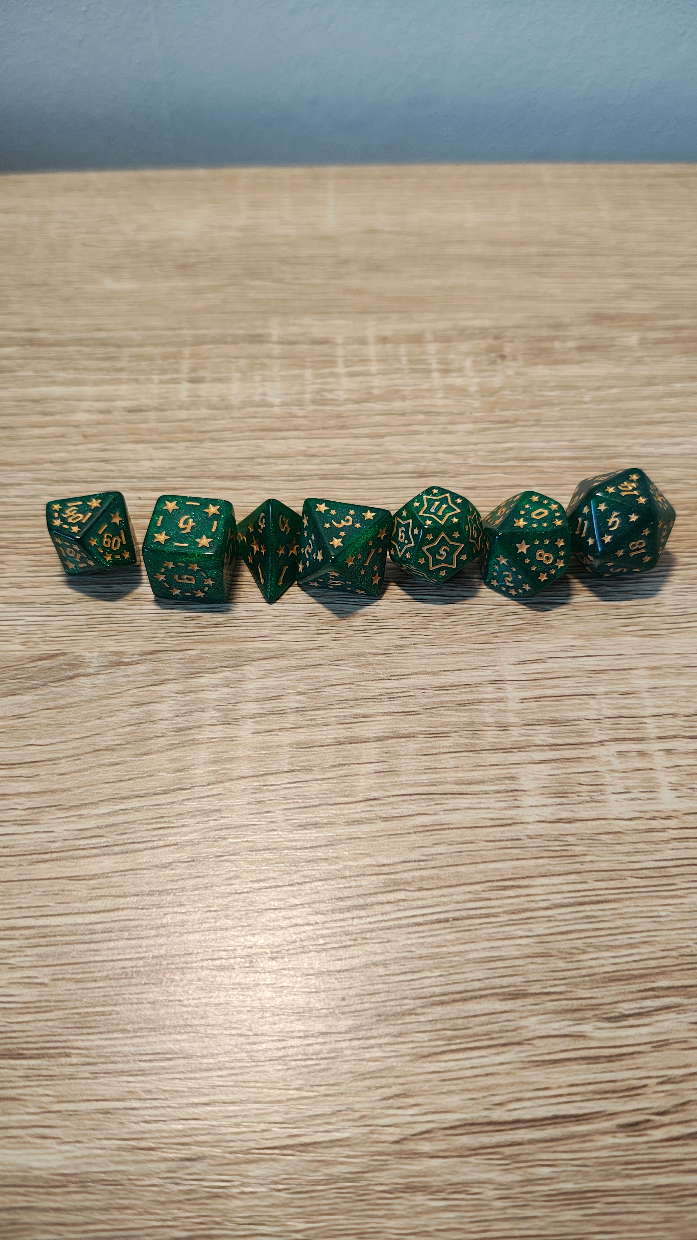 Dice set Green and Gold.
